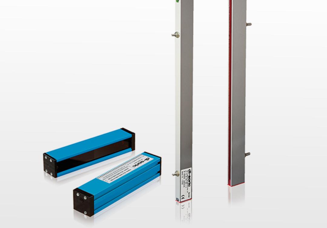 Measuring Light Curtains
